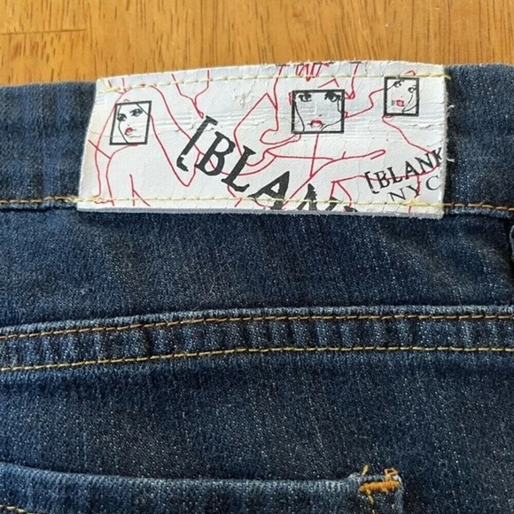 Blanknyc jeans, size tag is missing, measurements are included. - Picture 3 of 4